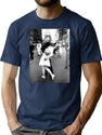 Kissing On Vj Day World War Poster T-Shirt for Men & Women, T-Shirts Graphic Tee - Navy