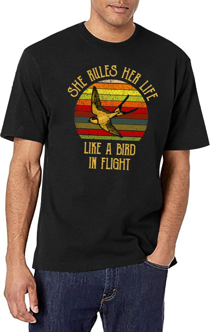 Retro Vintage She Rules Her Life Like A Bird In Flight T-Shirt for Men & Women, T-Shirts Graphic Tee - Black