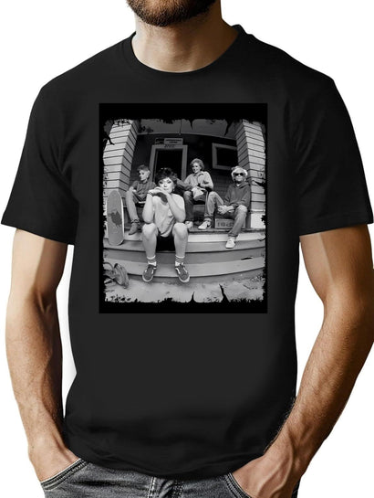 Vintage Refreshment Center Golden Girls T-Shirt for Men & Women, T-Shirts Graphic Tee - Black