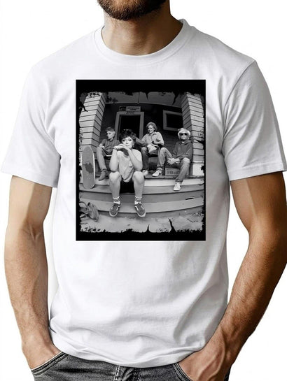 Vintage Refreshment Center Golden Girls T-Shirt for Men & Women, T-Shirts Graphic Tee - Black