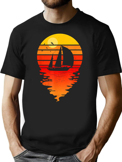 Vintage Sailing Sail Boat Sunset Retro Sailboat T-Shirt for Men & Women, T-Shirts Graphic Tee - Black